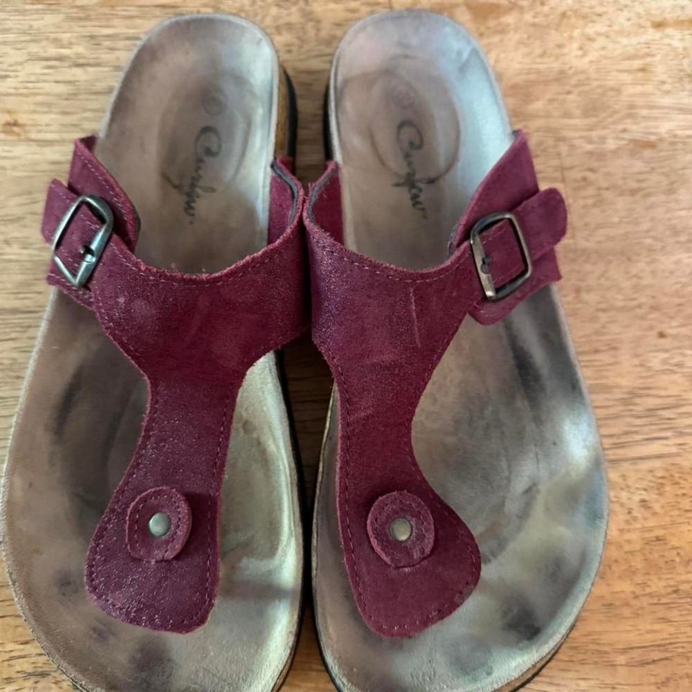 Curfew burgundy‎ Sandals size 8
